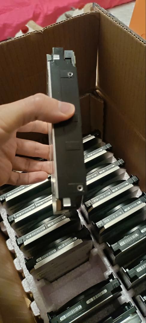 ゆっちWestern Digital 14TB HDD 3.5インチx2台