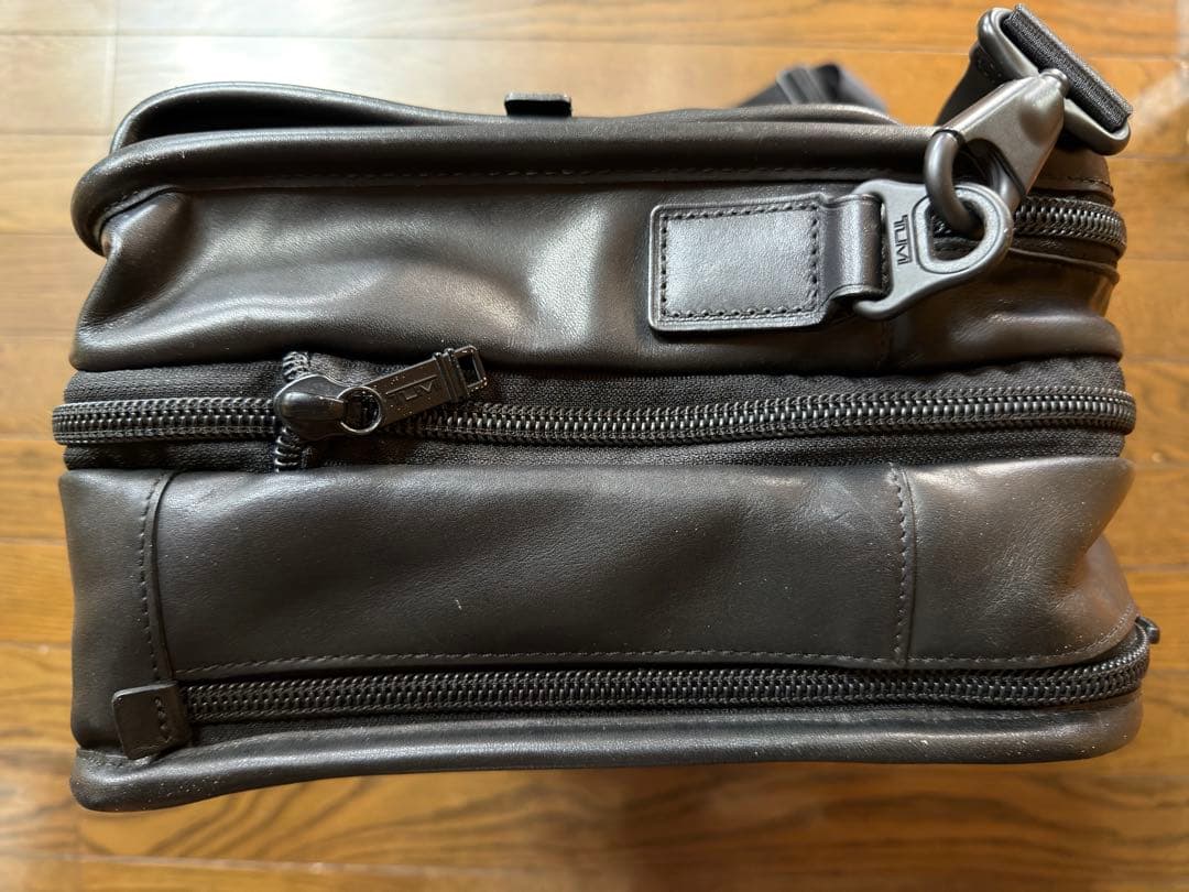 TUMI 超美品 ALPHAナパレザー バッグ 国内正規品ギャランティカード付