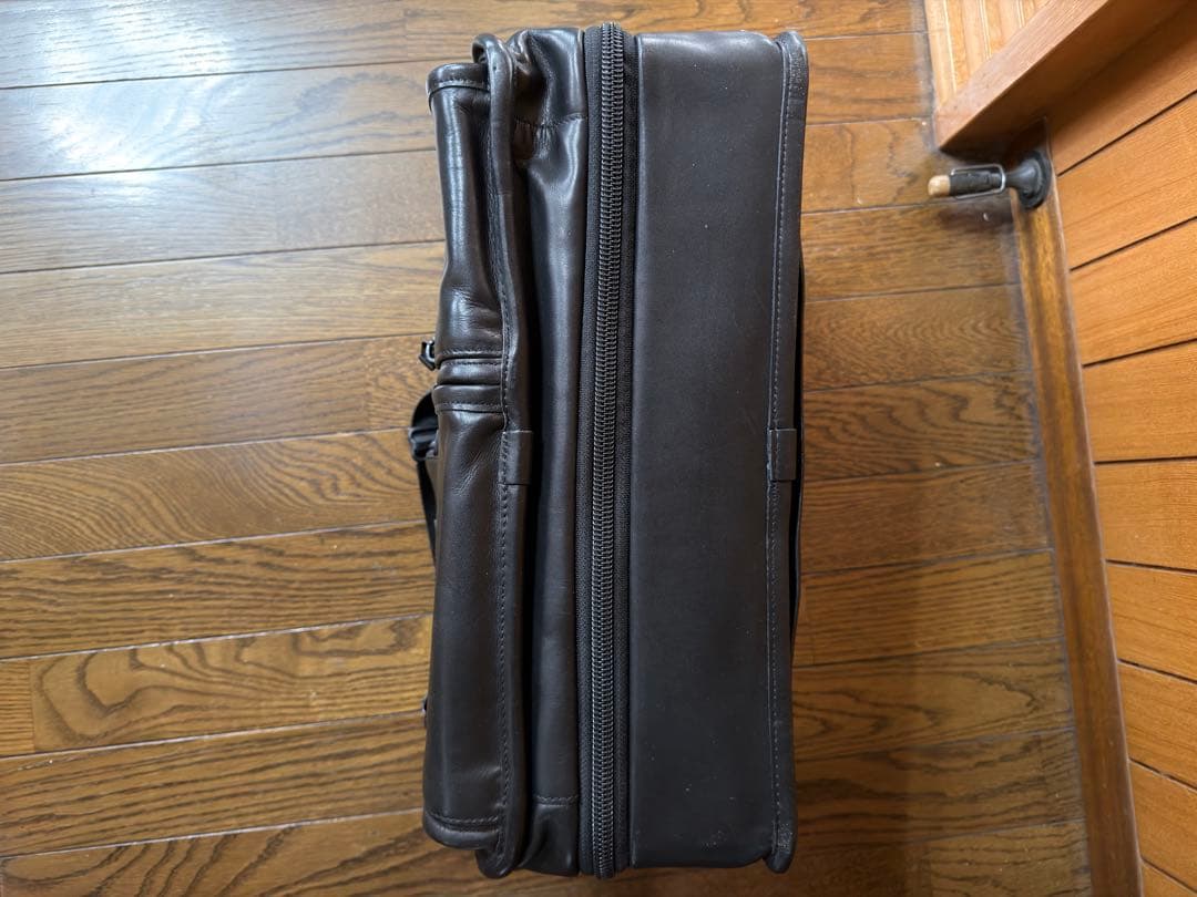 TUMI 超美品 ALPHAナパレザー バッグ 国内正規品ギャランティカード付