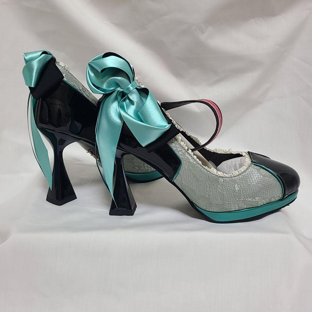 MAYLA 初音ミク アイコニック シューズオブジェ パンプス