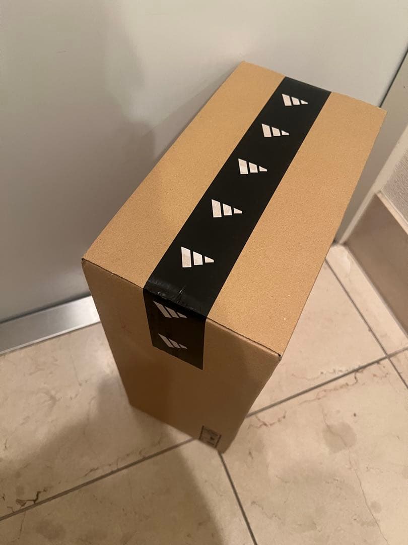 adidas／アディダス 別注 TOBACCO フリークスストア　25.5