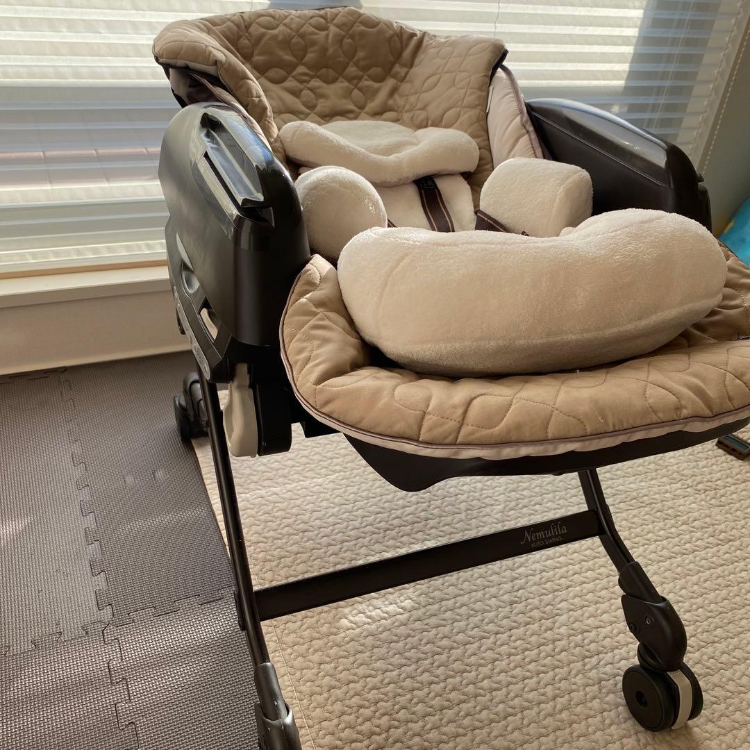 ネムリラ AUTO SWING ミルクティー　コンビ製