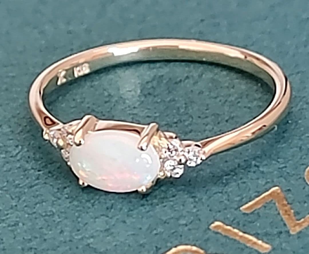 新品半額以下BIZOUX豪州産オパール×ダイヤ フラヴィリング K18YG10号