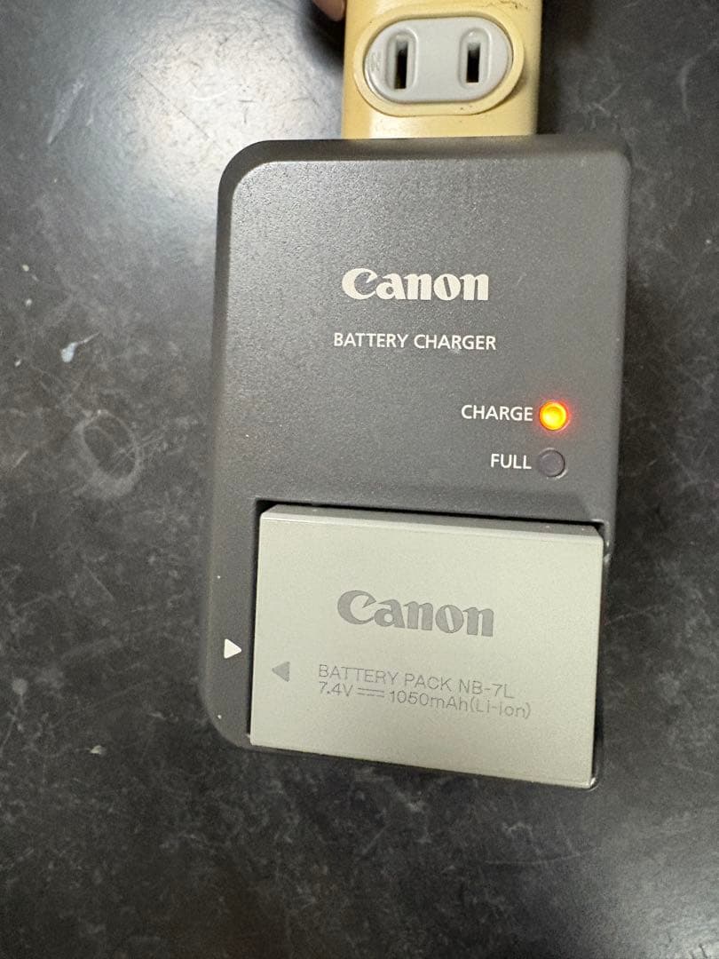 Canon G11 デジタルカメラ 本体とバッテリー