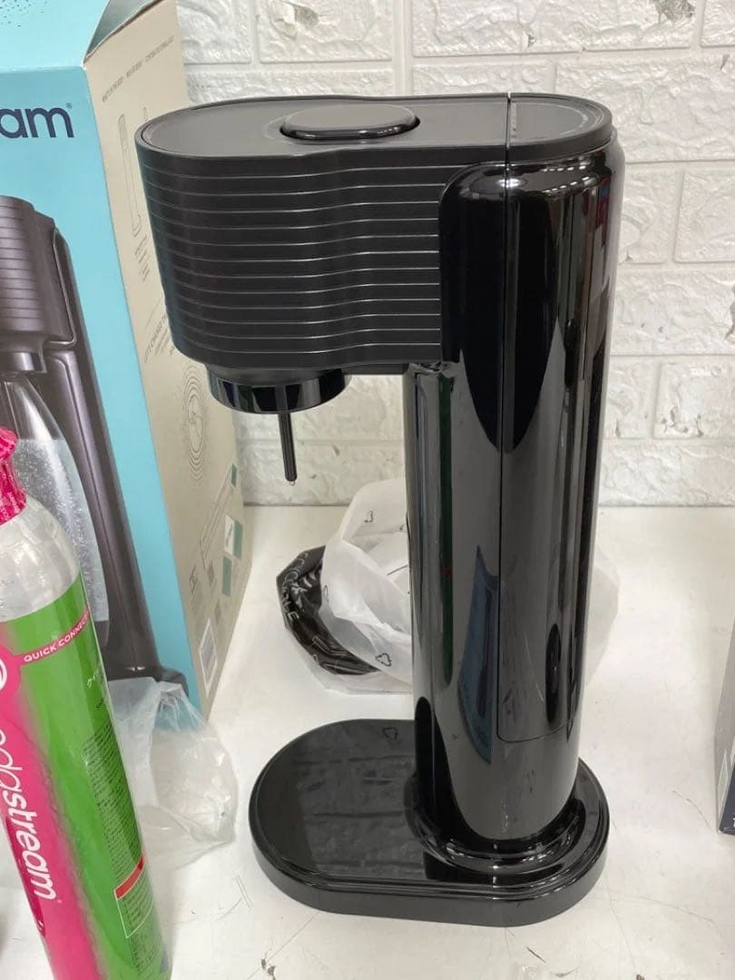 sodastream GAIA ソーダストリーム　炭酸水メーカー ブラック