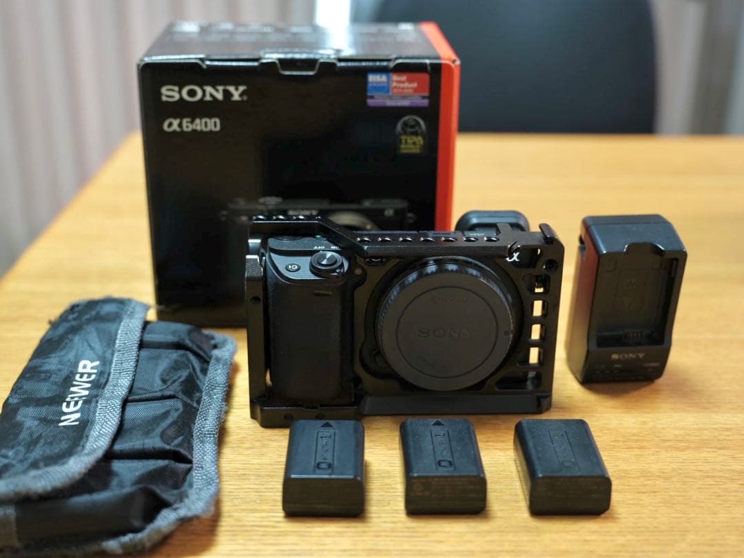 【美品】SONY α6400 ミラーレスカメラ 本体 付属品多数4K対応