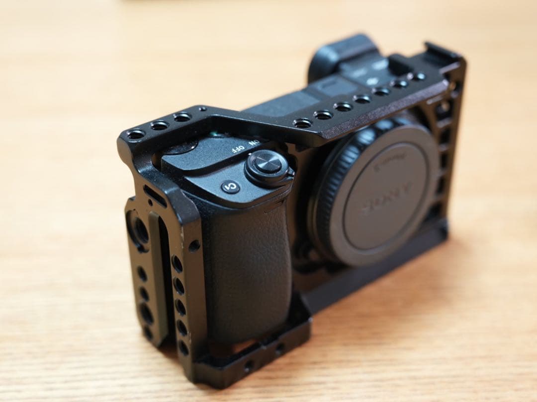 【美品】SONY α6400 ミラーレスカメラ 本体 付属品多数4K対応