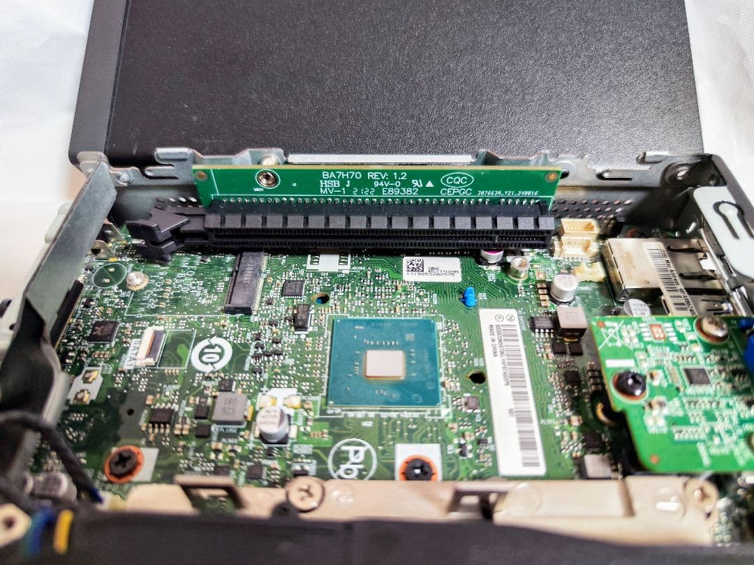 Lenovo ThinkCentre M720q PCI-E拡張アダプタ付き