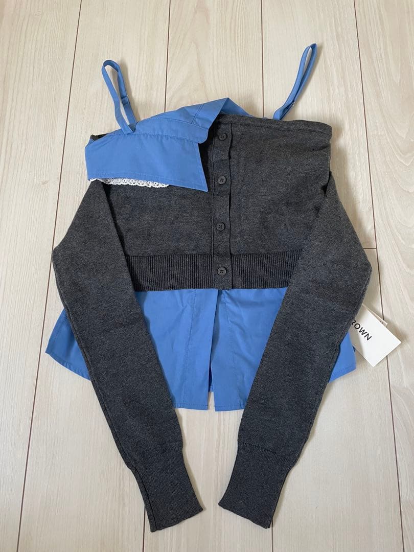 ねむい｜Lily Brown レイヤードカップイントップス