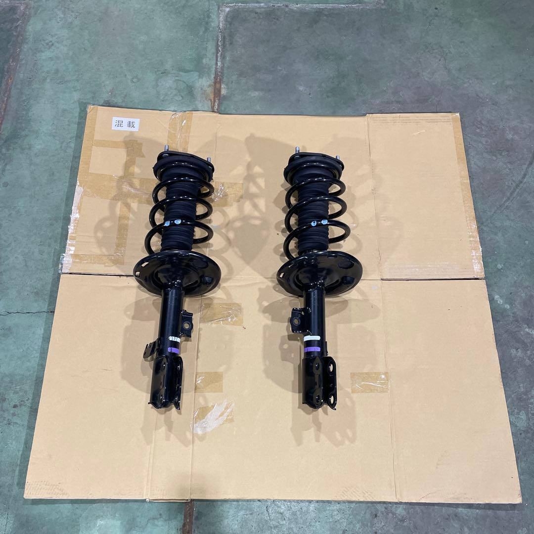 トヨタ ヴォクシー ZWR-80G 純正サスペンション