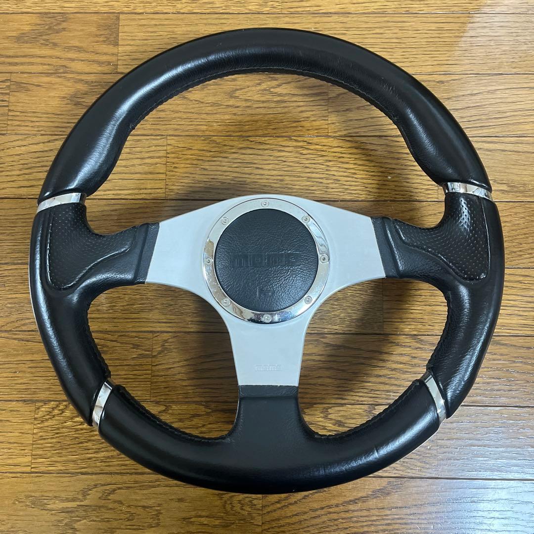 ヒガシMOMO ステアリングホイール 3スポーク 黒