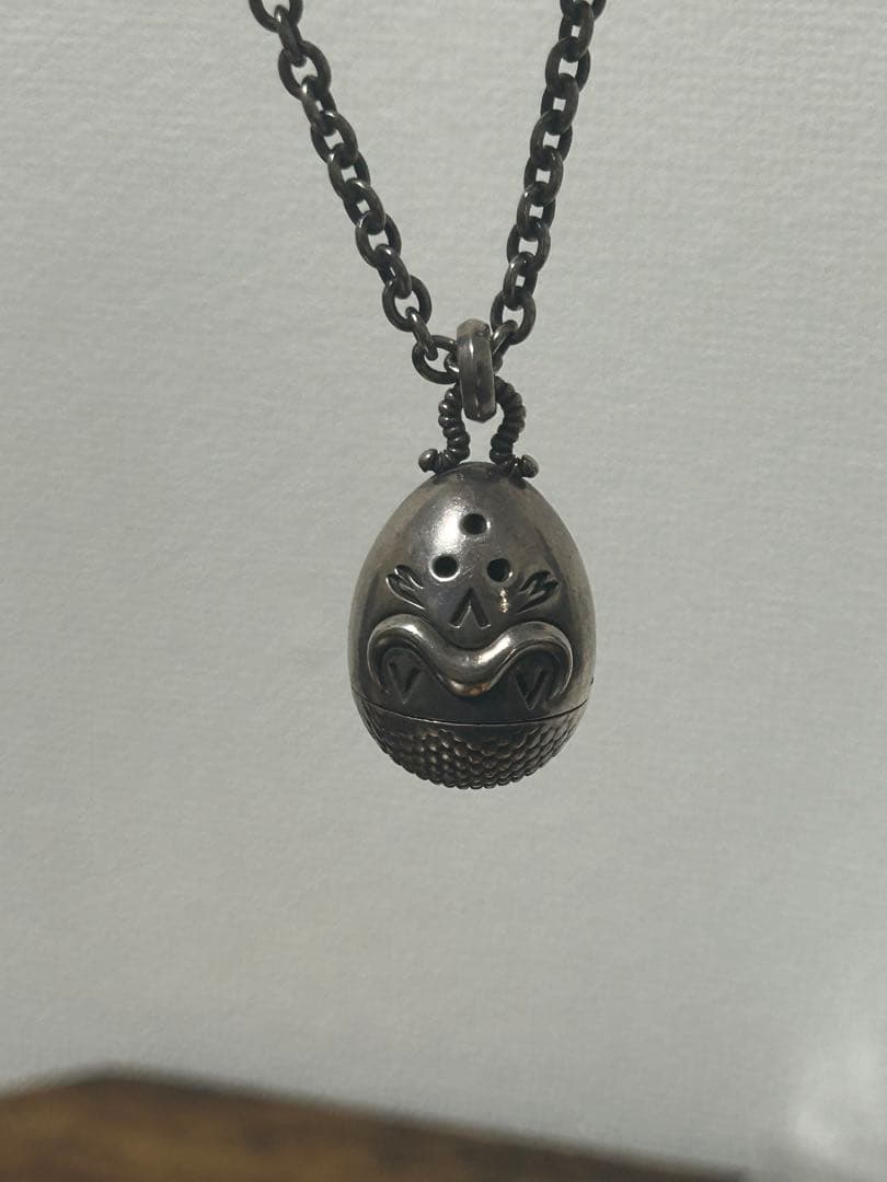 シルバー 卵型ペンダント ネックレス Uzu Emperor