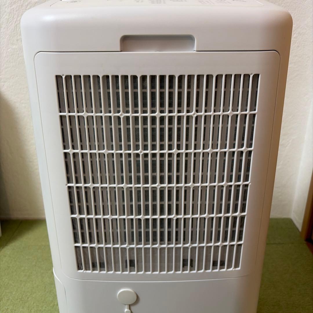 【本日発送・美品・ジャンク】SHARP 除湿機 CV-J180-W