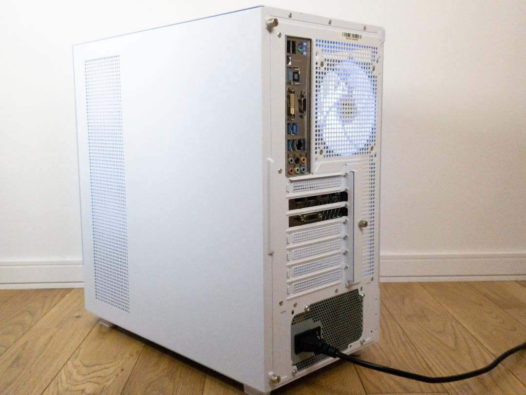 白ゲーミングPC i7-4770/GTX1060/SSD480GB