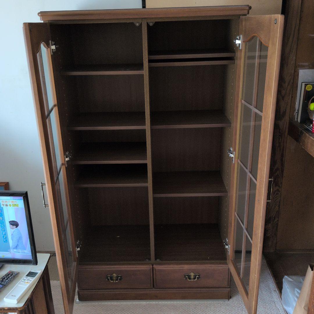 ブラウン ガラス扉本棚