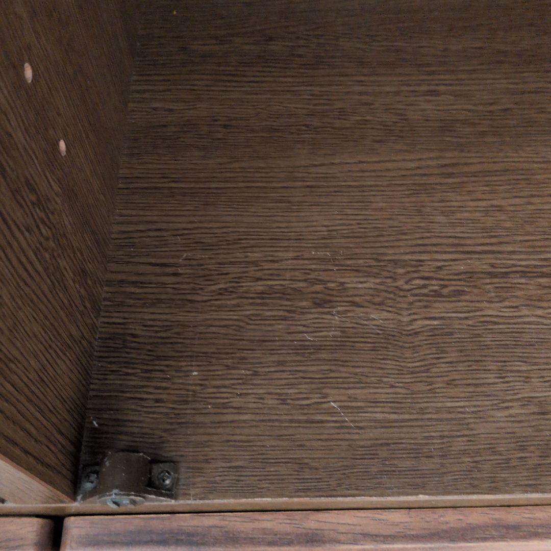 ブラウン ガラス扉本棚