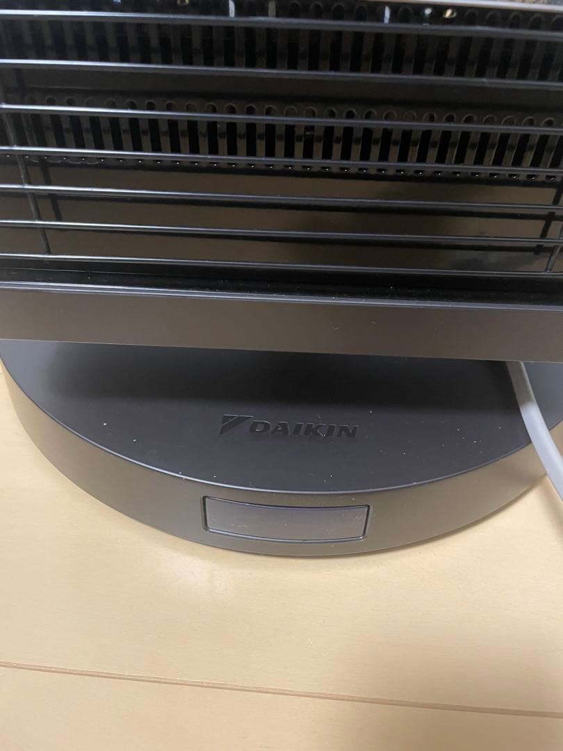DAIKIN 遠赤外線暖房機 セラムヒート　2021製