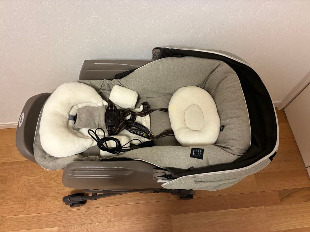 コンビ ホワイトレーベル ネムリラ AUTO SWING BEDi