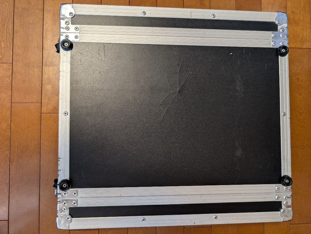 Hartke Systems HA5000 ベースアンプヘッド ラック付き