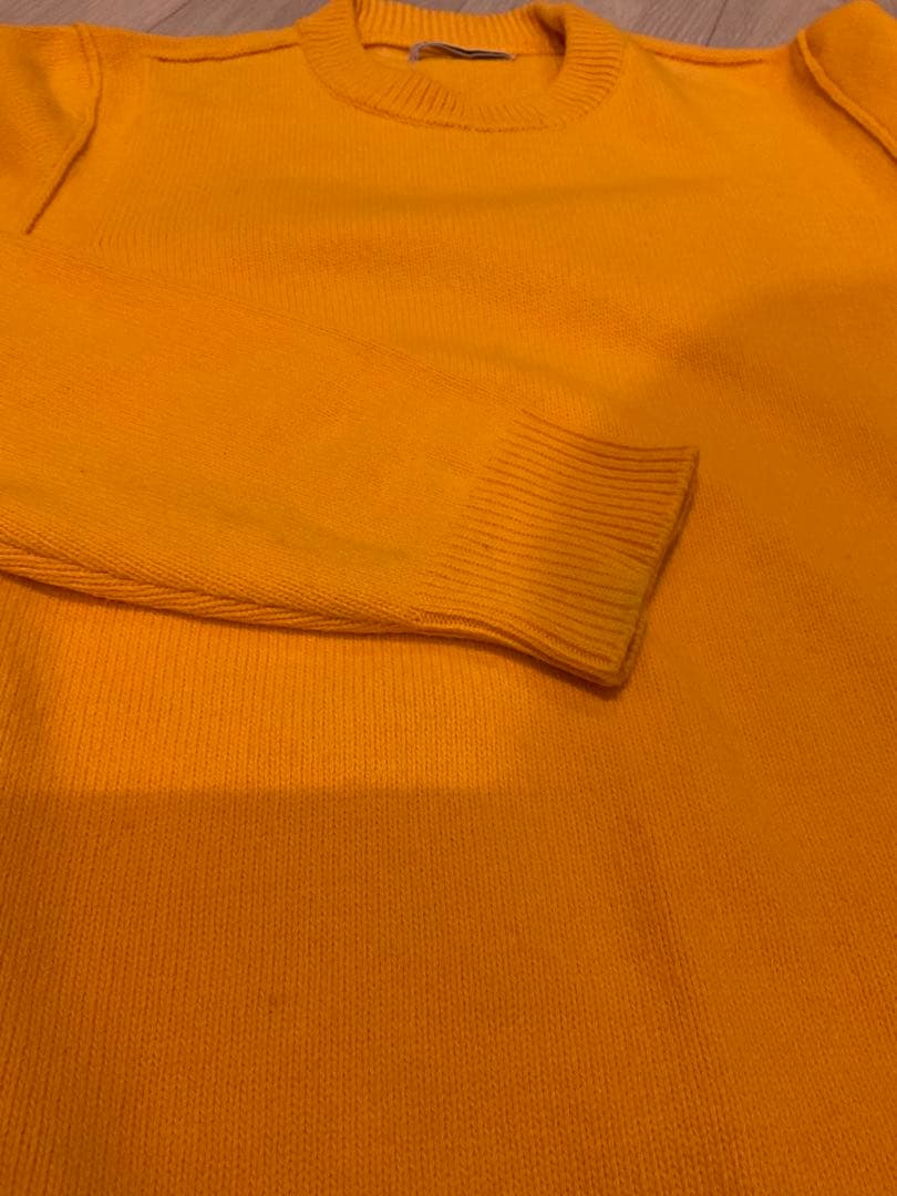 STONE  イエロークルーネックセーター　ストーンアイランド　L