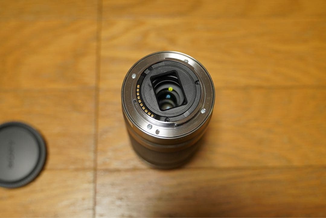 Sony E 55-210mm F4.5-6.3 OSS レンズ