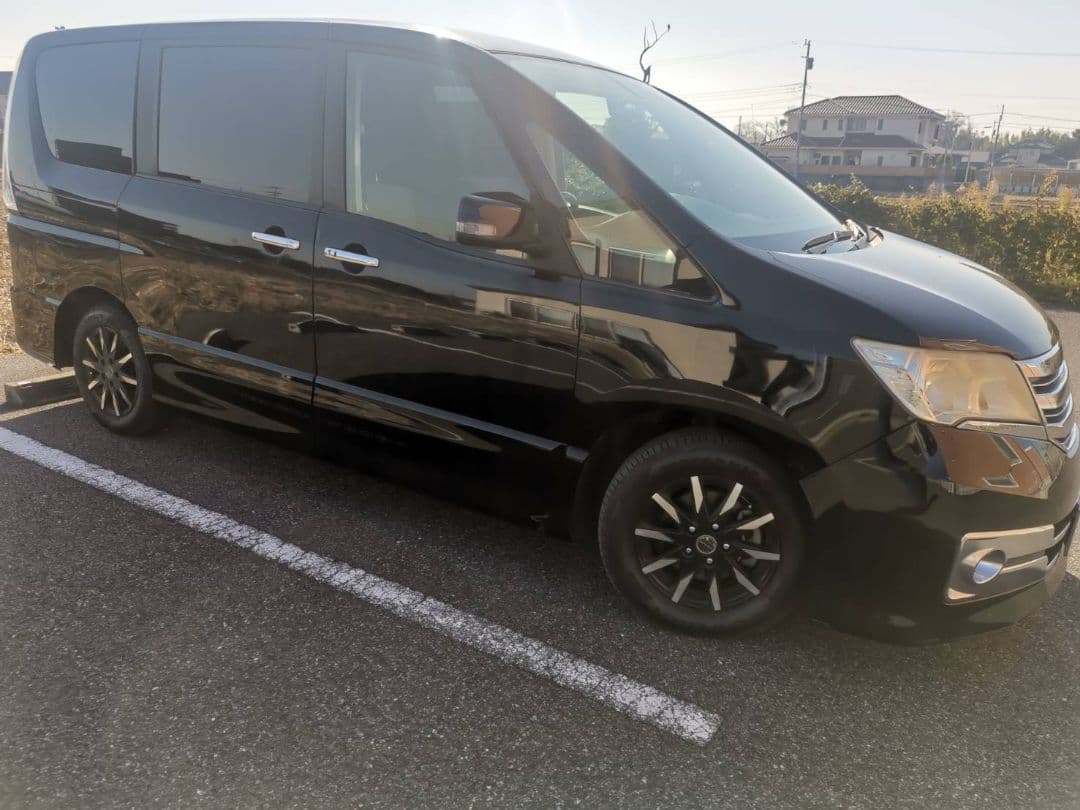 日産 セレナ 乗って帰れます。早急に売ります。いきなりの購入は控えて下さい