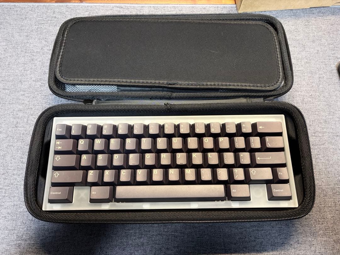 Qwertykeys QK60 R3 WKL 組み立て済み