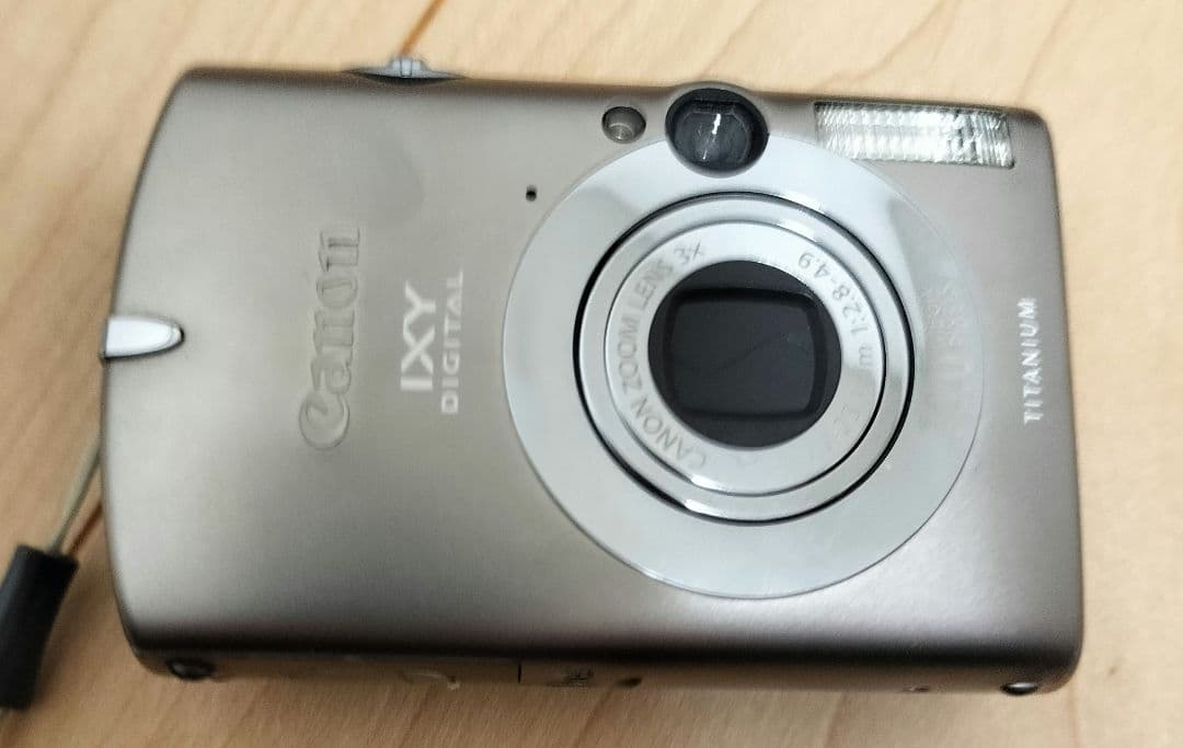 Canon　IXY DIGITAL1000