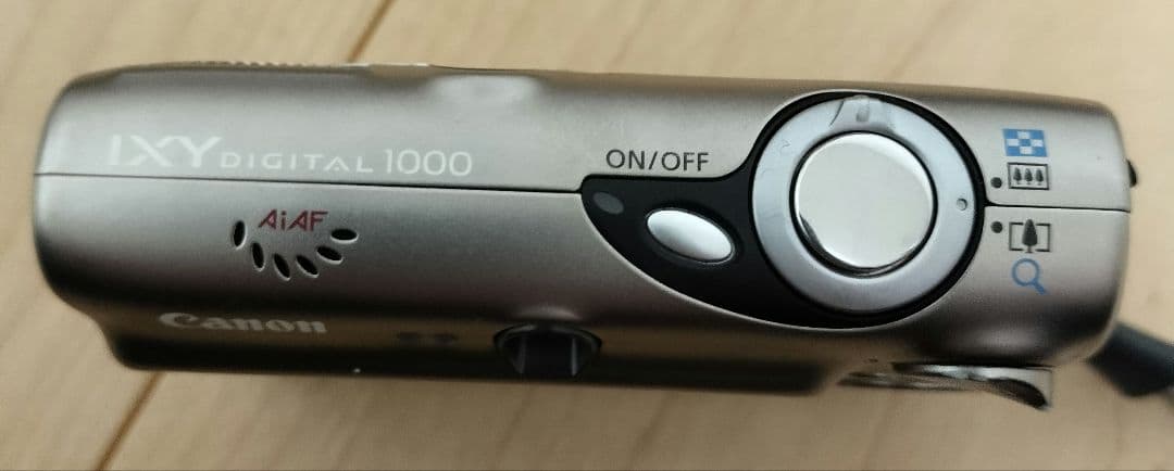 Canon　IXY DIGITAL1000