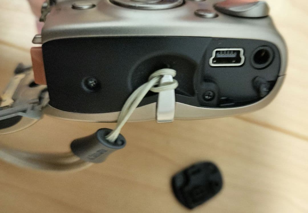 Canon　IXY DIGITAL1000