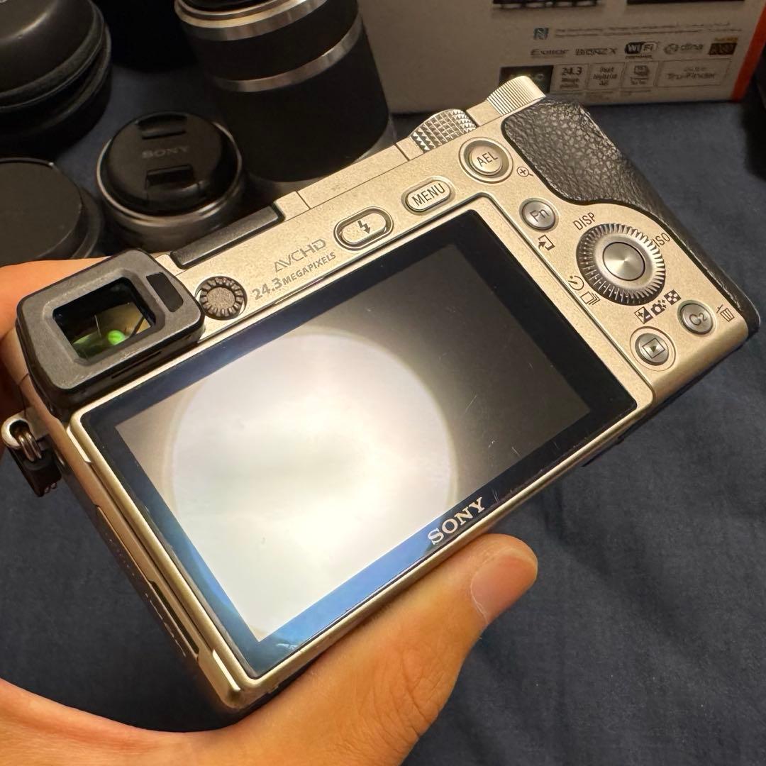 SONY α6000 ダブルズームレンズキット ブラック 箱付き、レンズ2つ付き