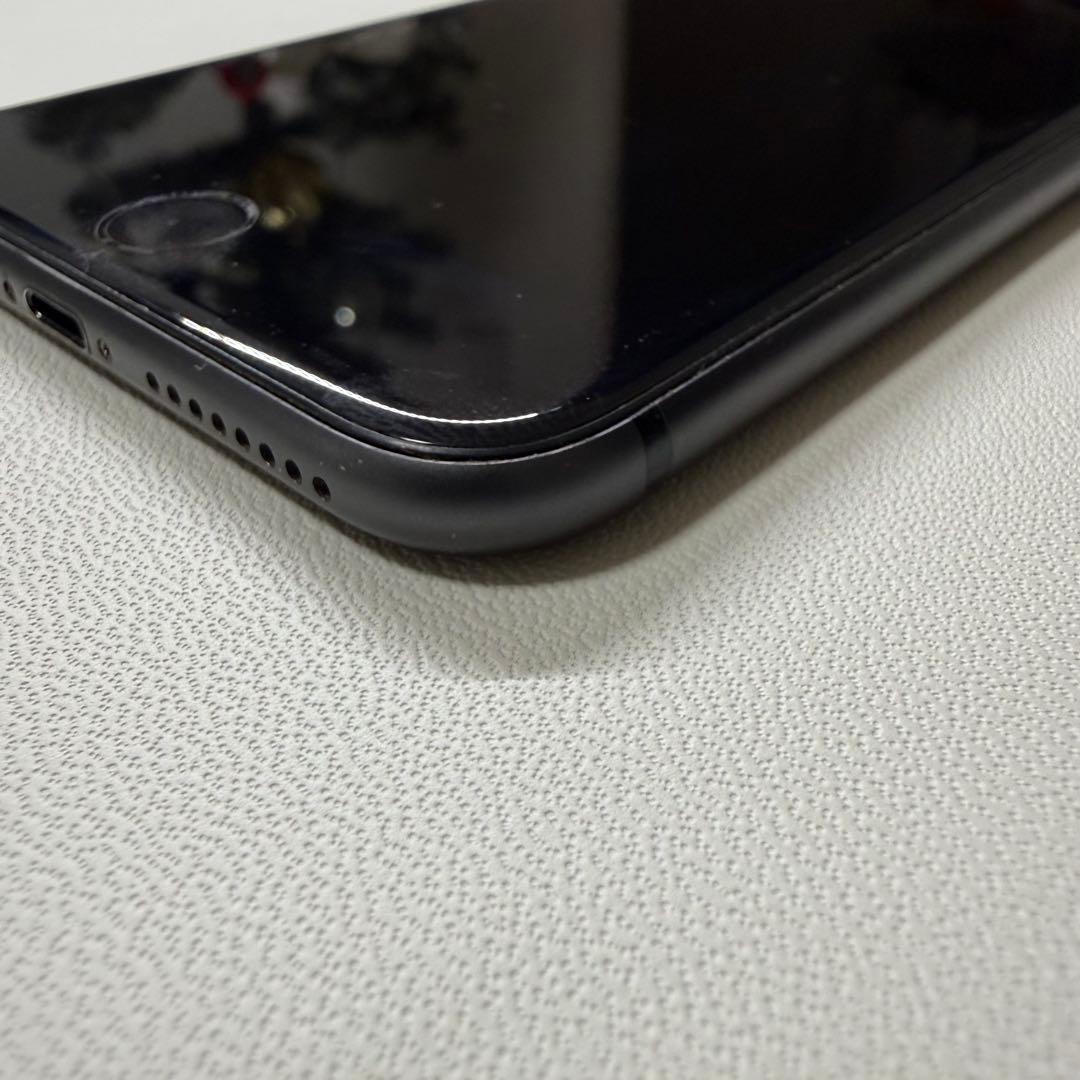 iPhone8plus 256GB SIMフリー ライトニングコネクタ不良