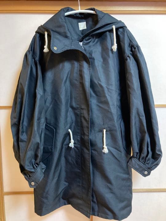 THREE SQUARE ギャザースリーブマウンテンパーカー