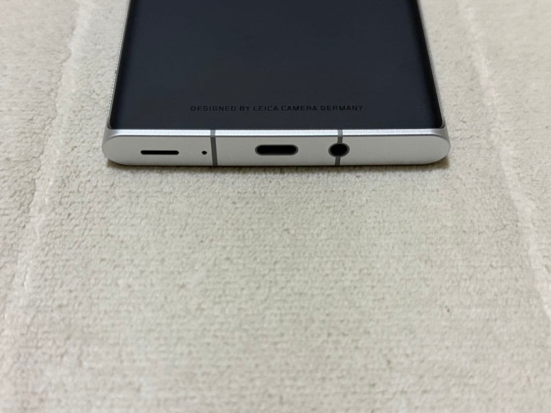 スマートフォン本体 SHARP Leitz Phone1 256GB Softbank
