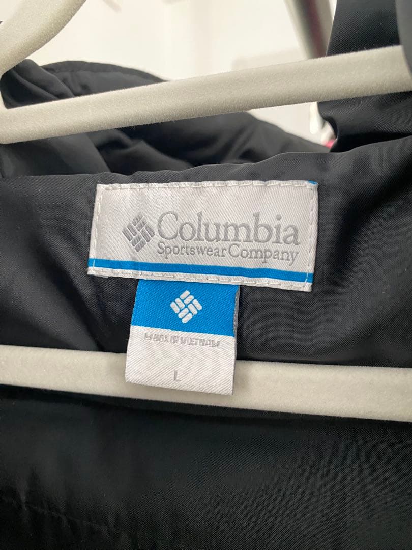まりく Columbia