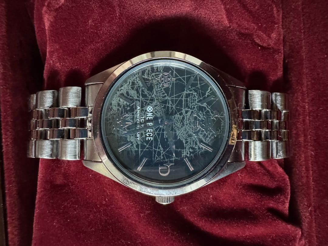 ONE PIECE10周年記念公式ウォッチ　黄金の指針