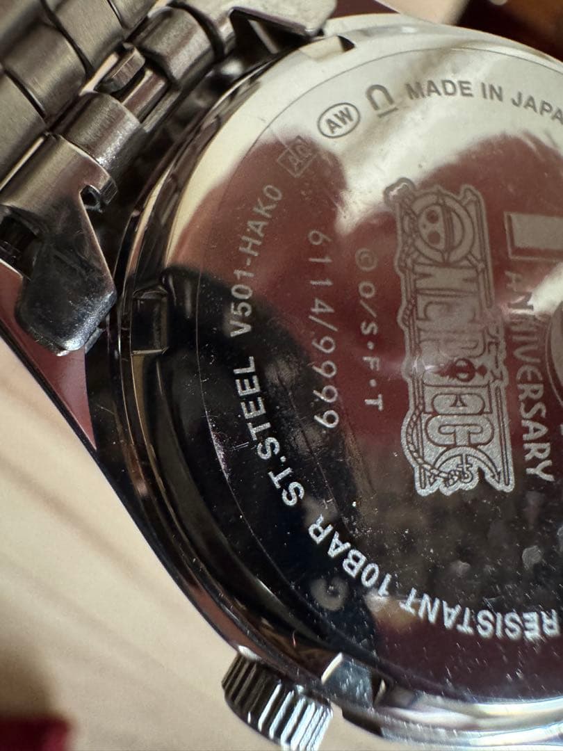 ONE PIECE10周年記念公式ウォッチ　黄金の指針