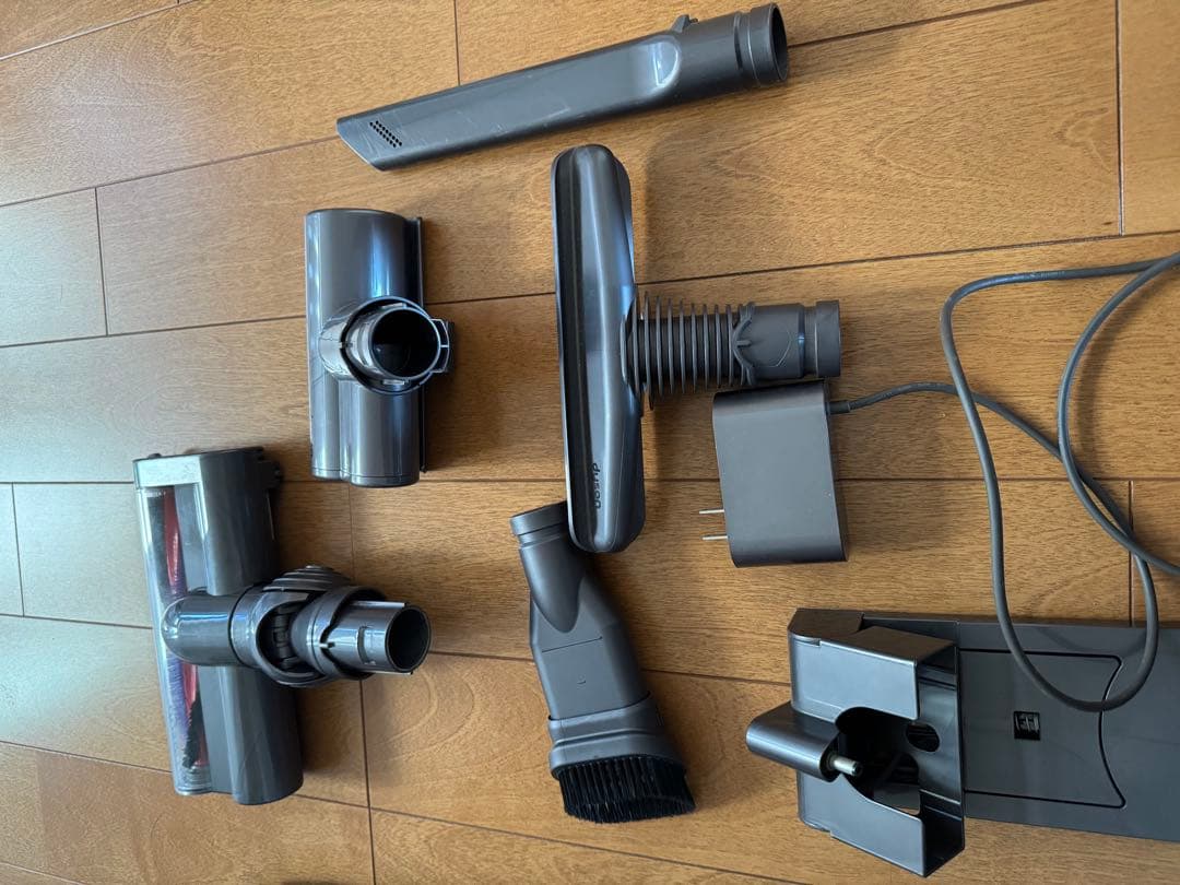 Dyson V6 コードレスクリーナー 掃除機 本体 付属品セット