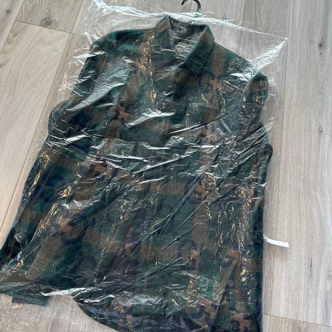 ⚠️専用⚠️GUCCI ビッグロゴ　緑×チェックシャツ