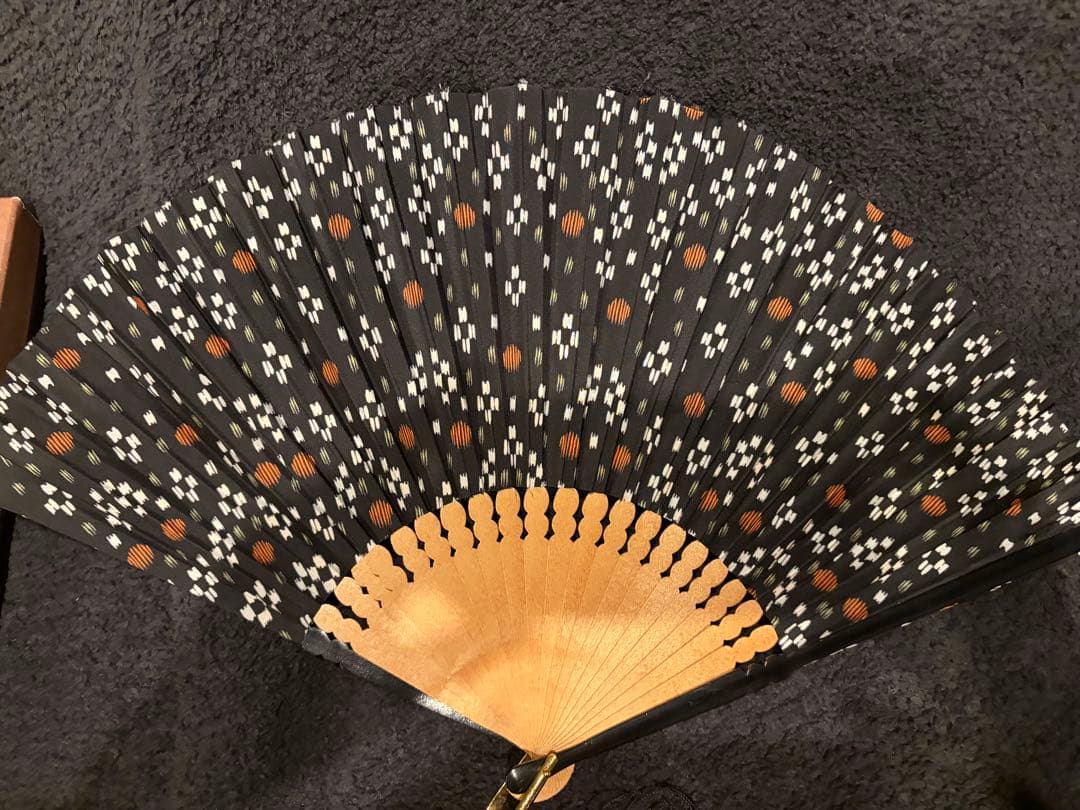 Gucci グッチ 扇子 新品 レア Tessa Thompson着用