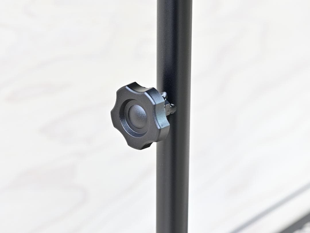 アイアンシェルフ　卓上プランタースタンド　植物棚　アガベなど多肉植物に