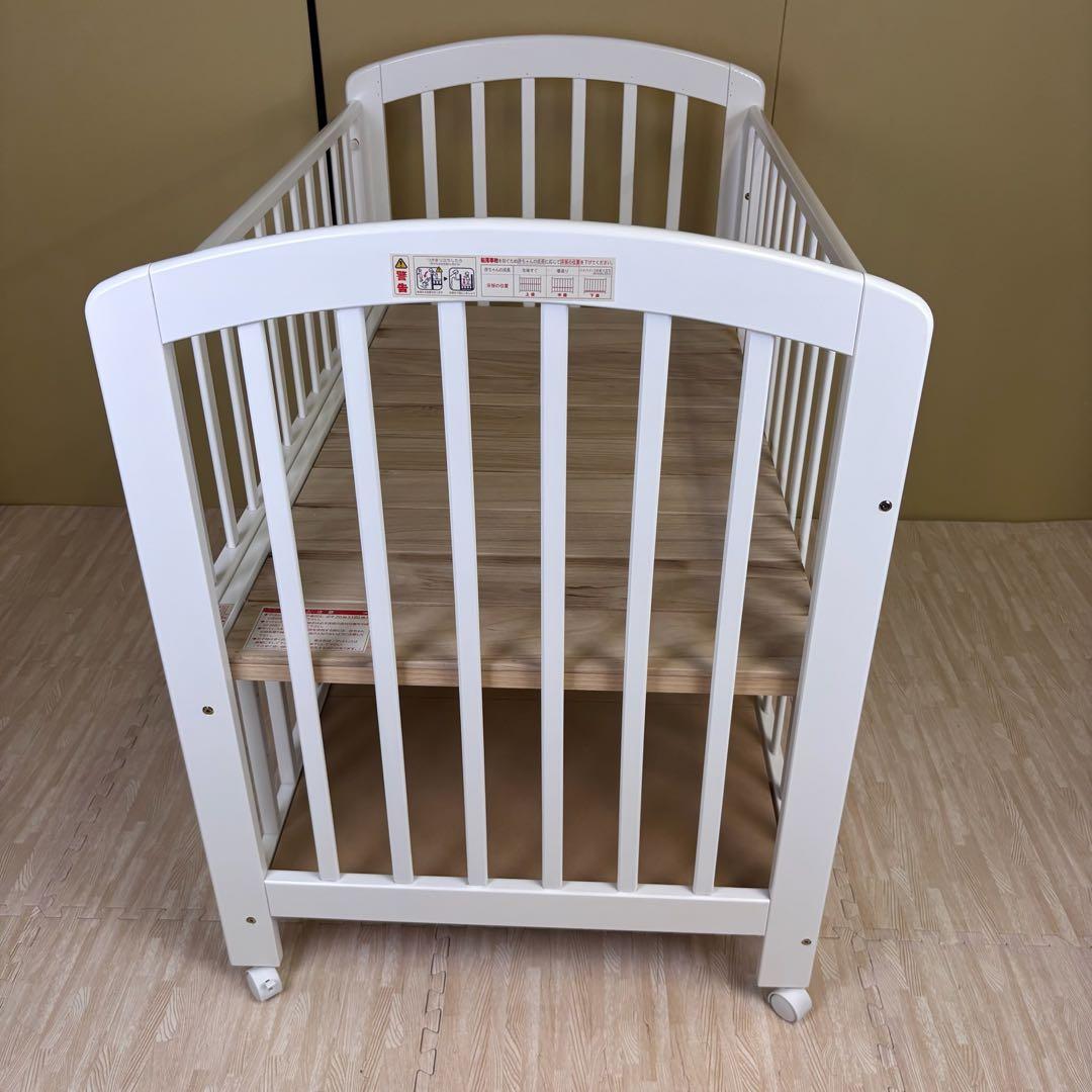 ☆新品に近い☆カトージ　立ちベッド4ポジション　ホワイト　すのこ床板　ハイタイプ