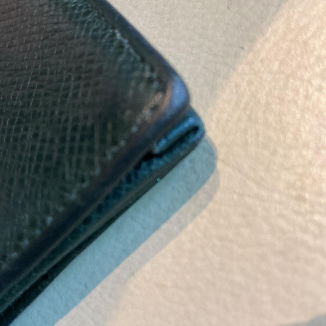 LOUIS VUITTON ダークモスグリーン　ケース