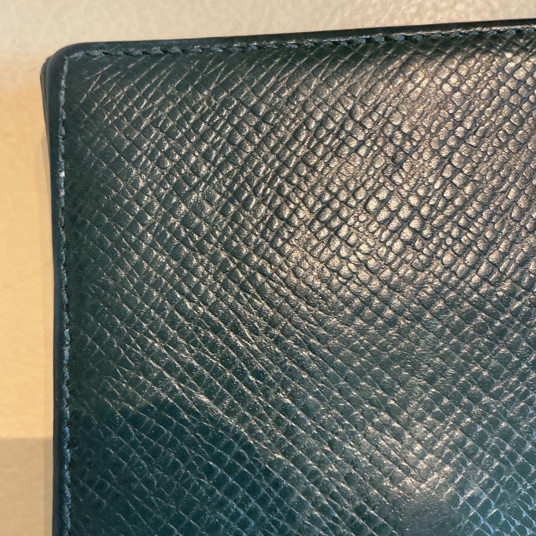 LOUIS VUITTON ダークモスグリーン　ケース