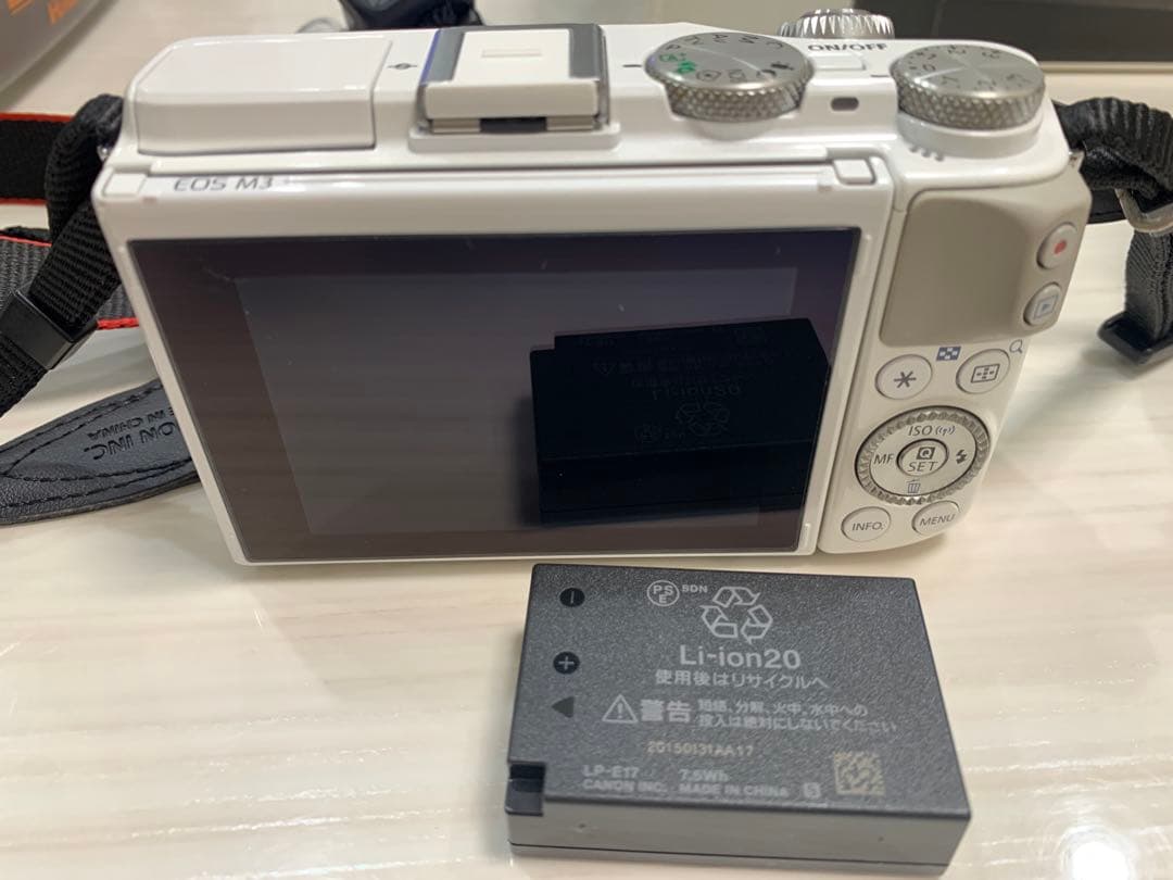 【美品】Canon EOS M3 EVF KIT+18-55mm+11-22mm