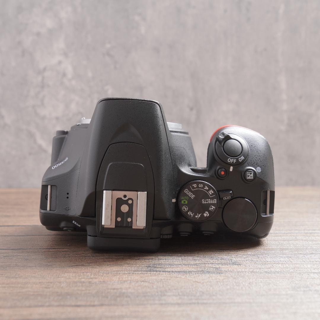 ✨ショット数1400回で超美品✨Wi-Fi✨Nikon D3500　1025