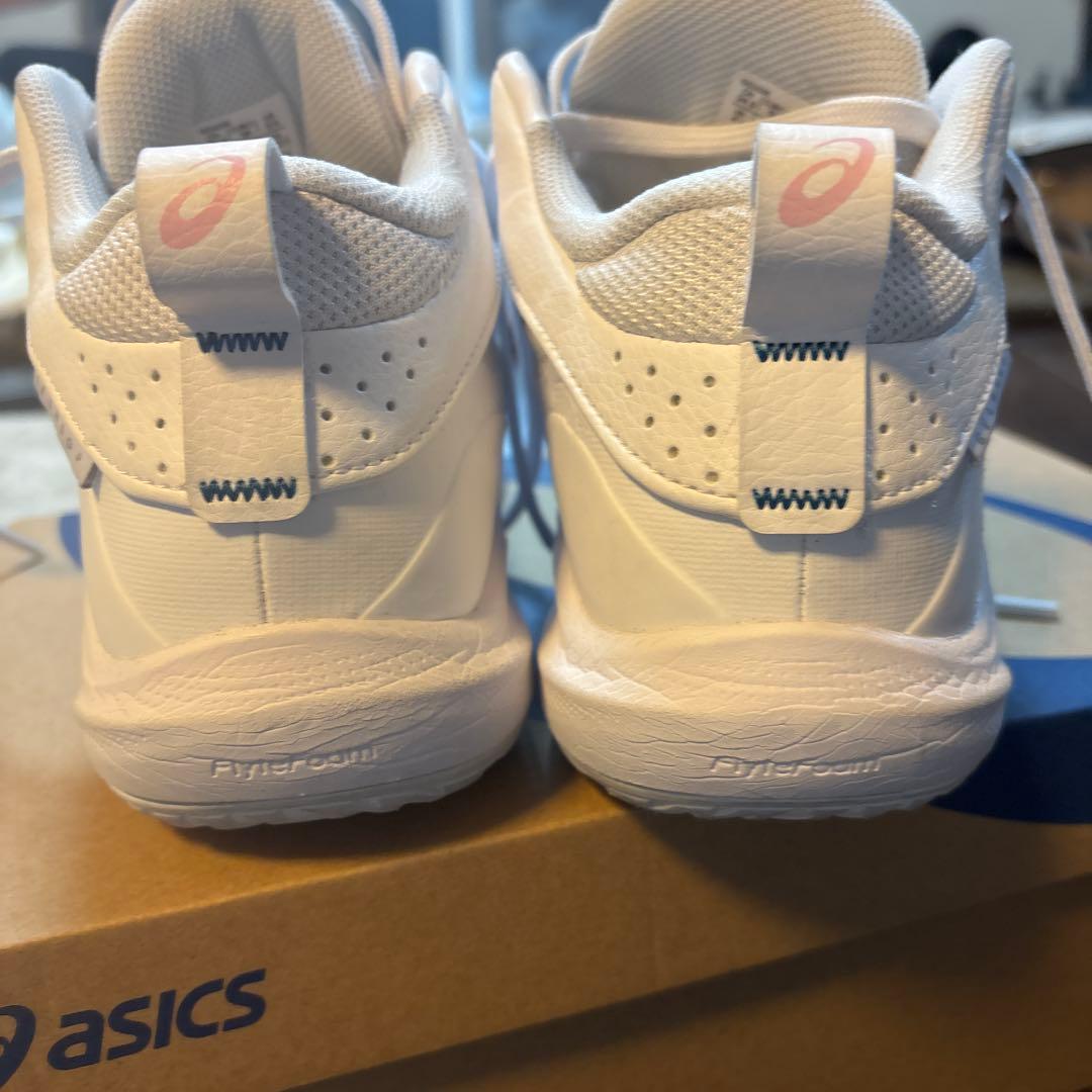 ASICSバスケットシューズ ホワイト/ピンク　ゲルフープV17