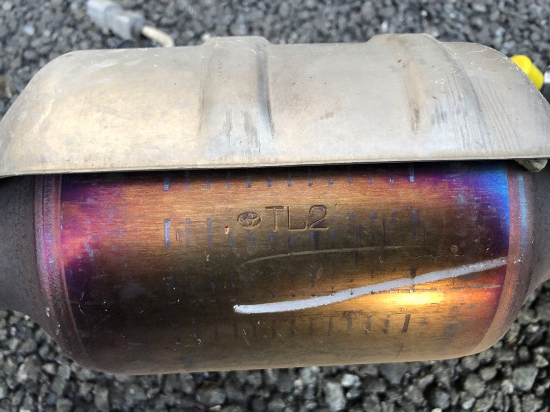 TOYOTA TL2 プリウス触媒 ジャンク