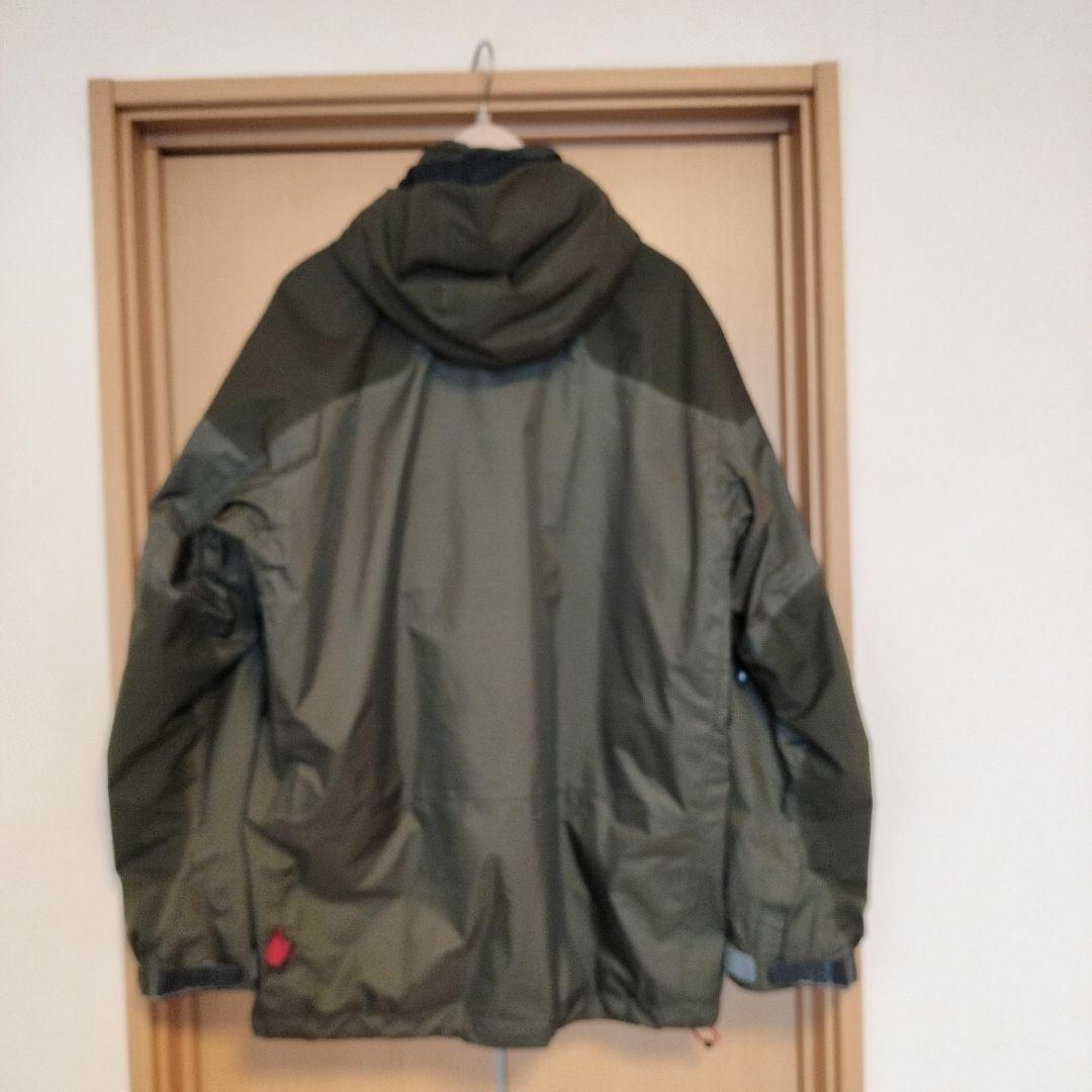 最上位モデルBLUEBLOOD　GORE-TEX　スノーボードウェアー上L下 O