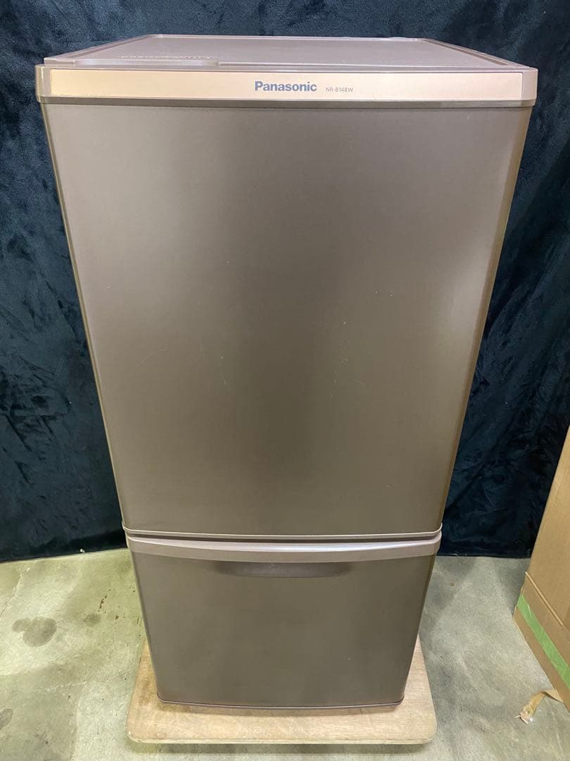 Panasonicノンフロン冷凍冷蔵庫138L 2015年製NR-B148W-T